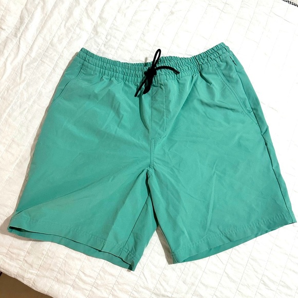 Old Navy Men's Green Swim Shorts - Picture 1 of 3
